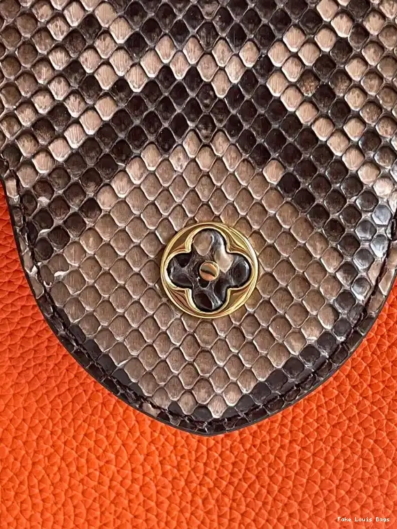 Repladies LOUIS BB VUITTON CAPUCINES 0528